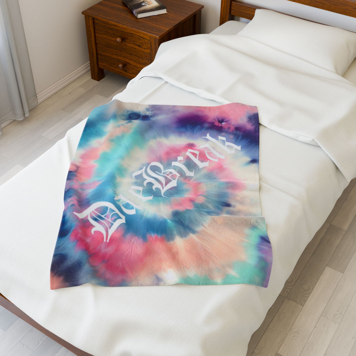 DaeBreak Text Logo Colorful Tie-Dye Velveteen Plush Blanket - Cozy Throw for Comfort and Style